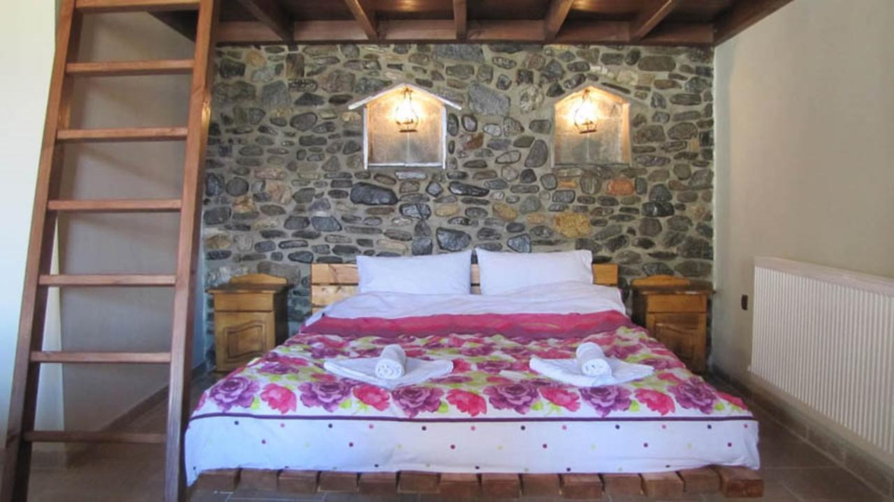 Ihnilatis Bed & Breakfast Керкини Стая снимка