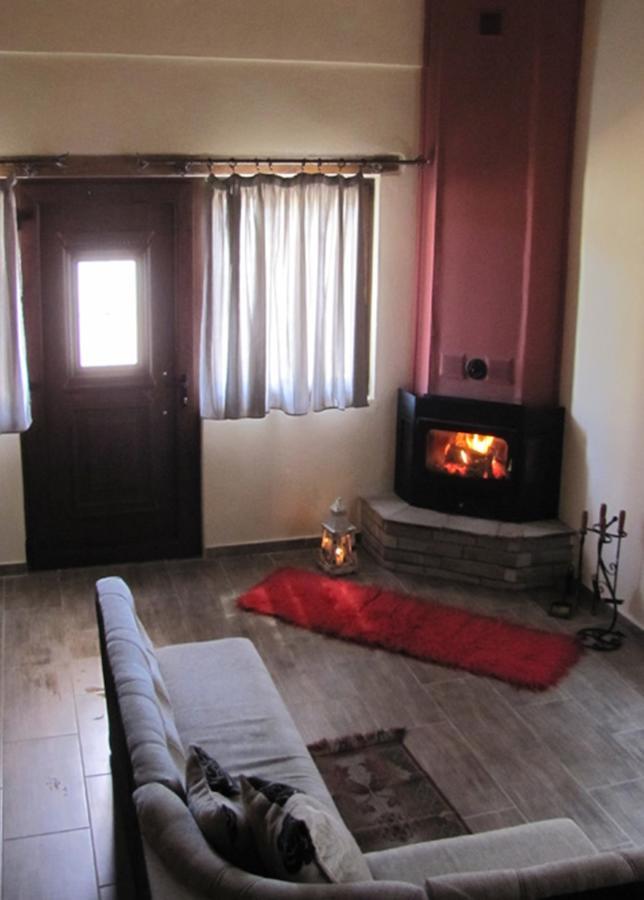 Ihnilatis Bed & Breakfast Керкини Стая снимка