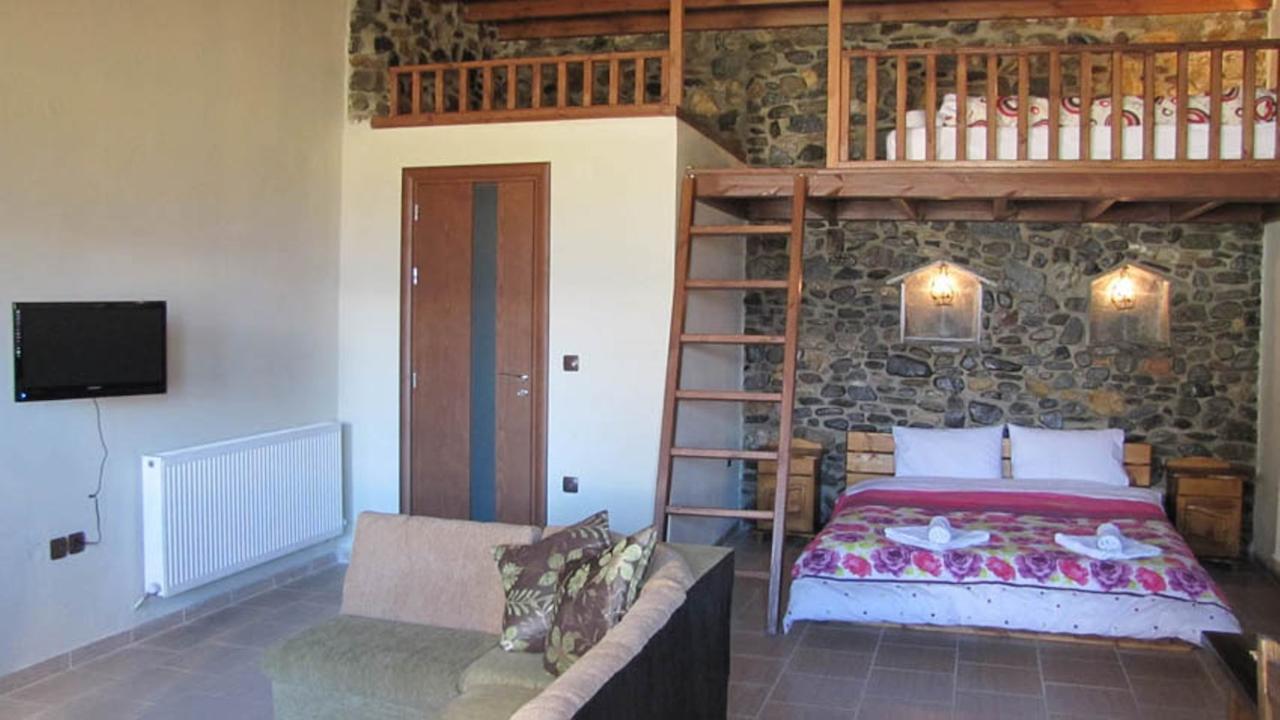 Ihnilatis Bed & Breakfast Керкини Стая снимка