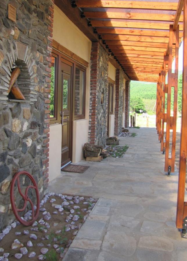 Ihnilatis Bed & Breakfast Керкини Екстериор снимка