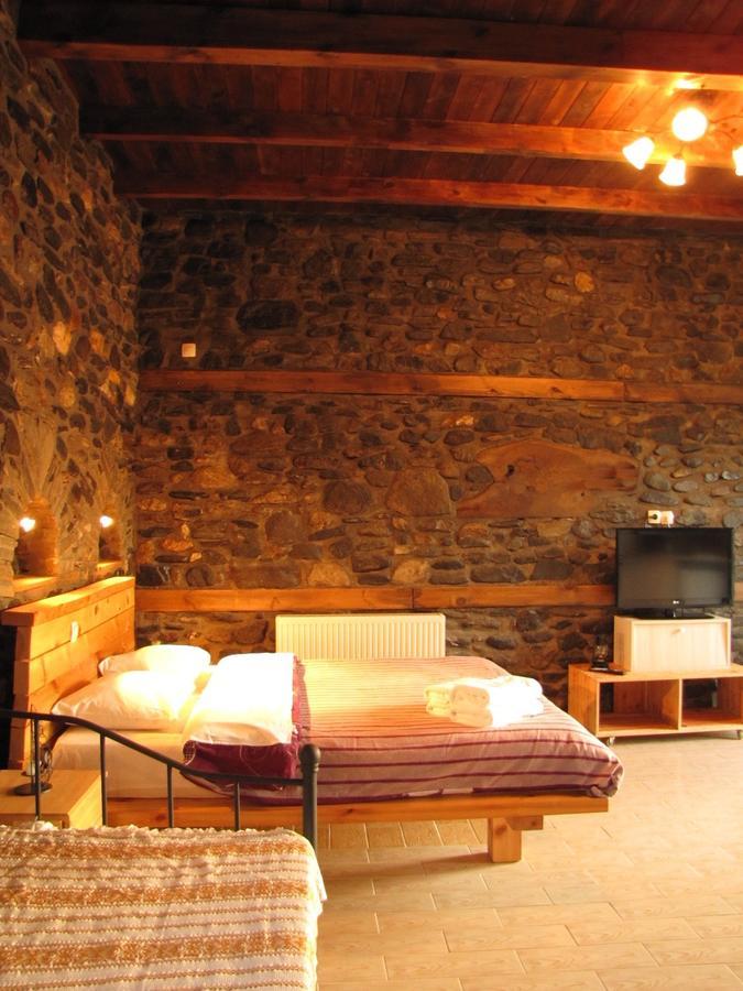 Ihnilatis Bed & Breakfast Керкини Стая снимка