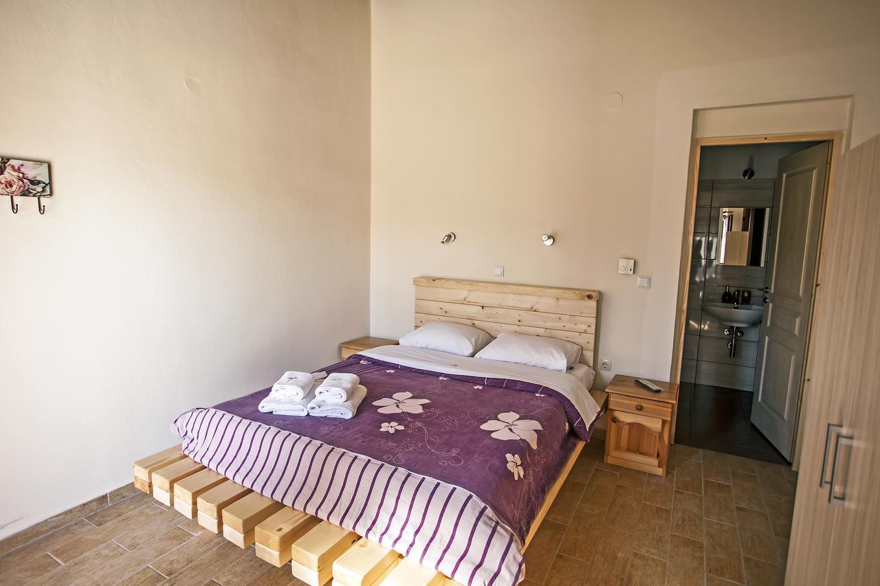 Ihnilatis Bed & Breakfast Керкини Екстериор снимка